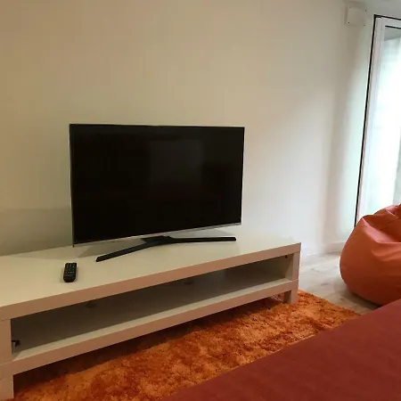 Safary House Апартаменти *
